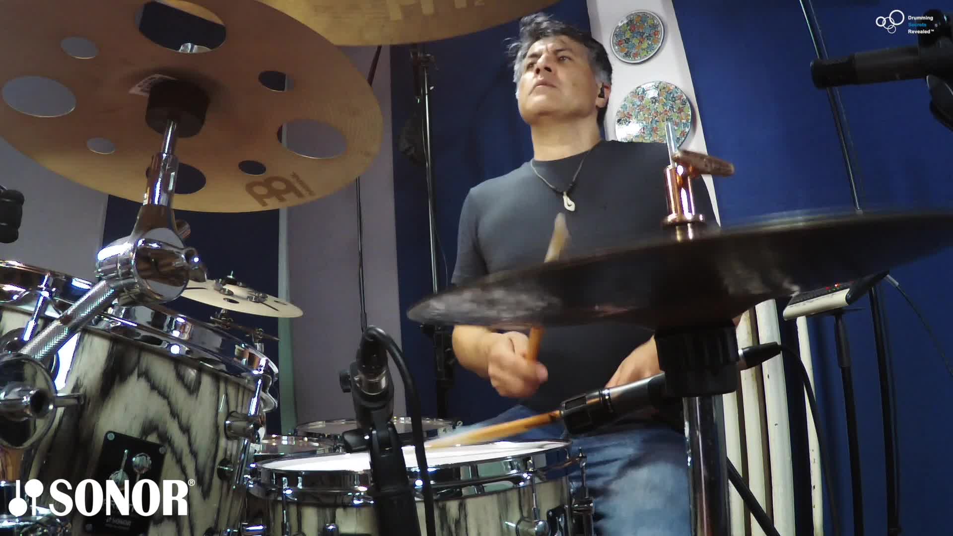 EXAMPLE - Play Along Music 09 - 1 minute teaser